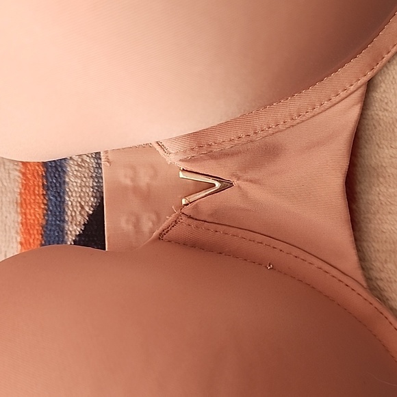 NWT Victoria's Secret Multiway Bra 38D Strapless One Strap, Crossback Gripper - Picture 2 of 7